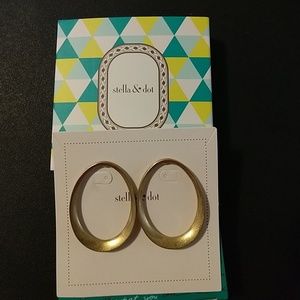 Stella & dot earrings